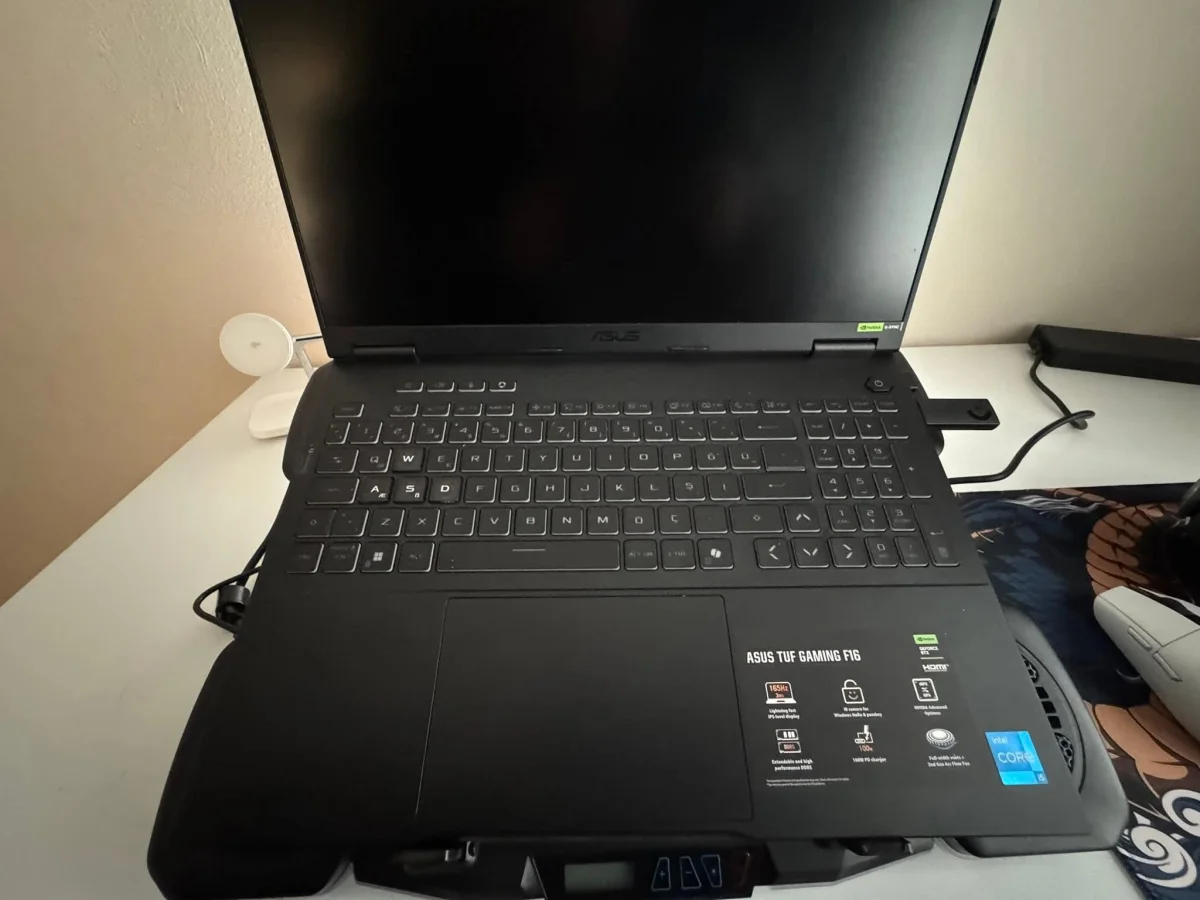 ASUS TUF F16